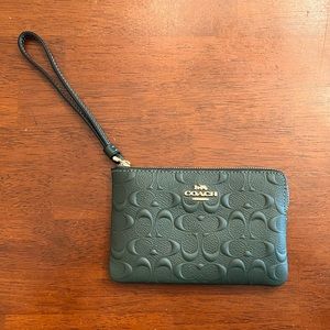 Beautiful brand new dark/hunter green Coach wristlet